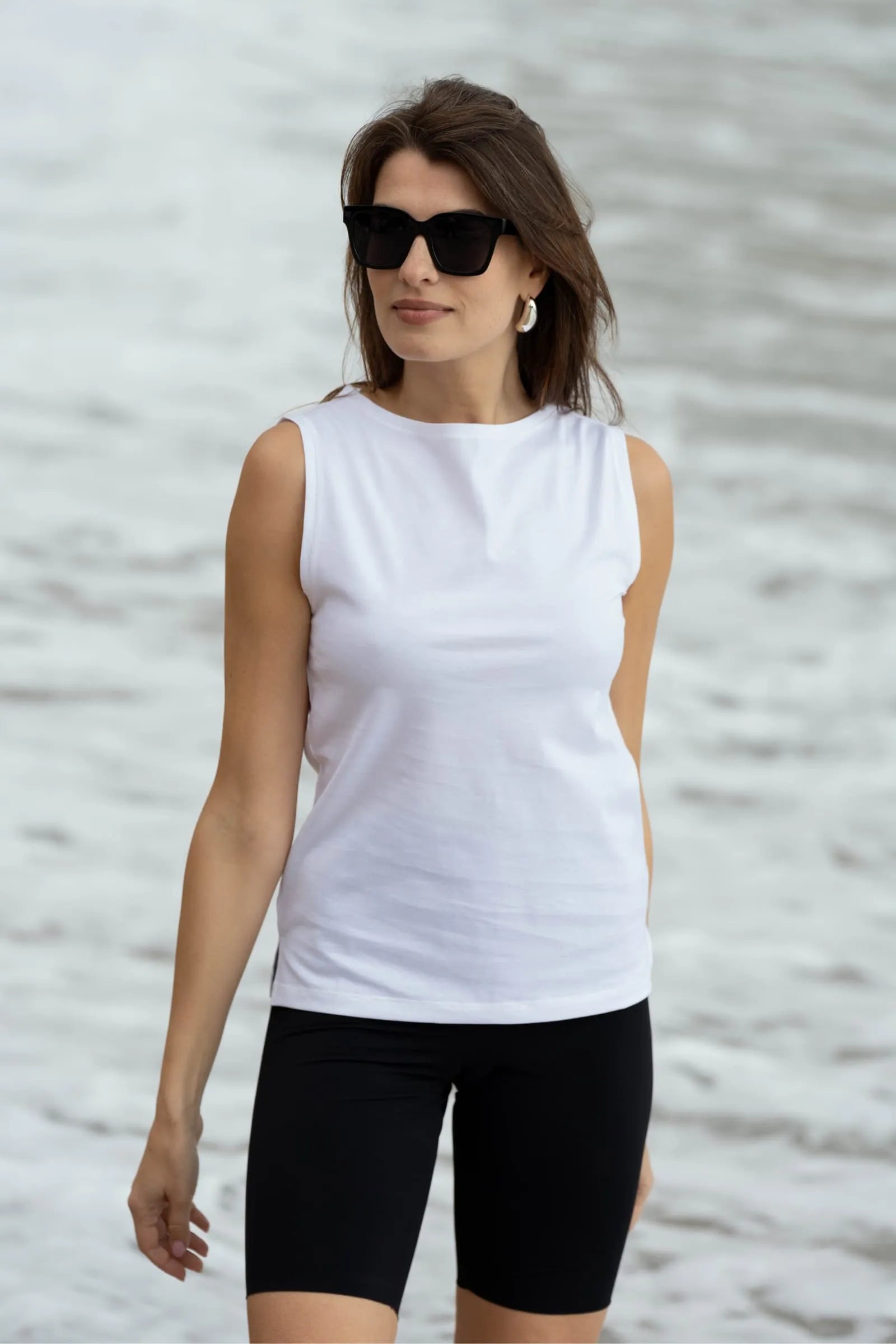 Breathable cotton tops for women